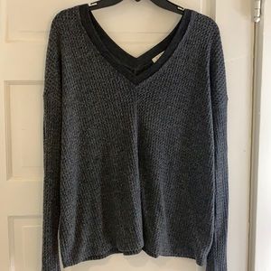 PST LONG SLEEVE LIGHT SWEATER